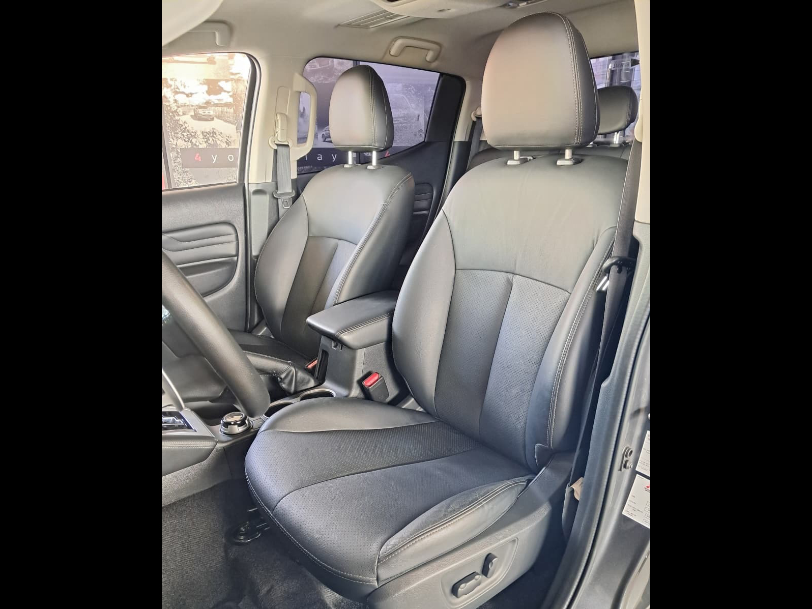 Foto L200 Triton Sport HPE-S 4x4 AT 2025